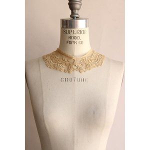 Vintage 1910s 1920s Collar / Beige Lace Detachable Blouse Yoke / Antique Modesty